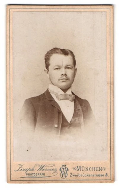 Fotografie Joseph Werner, München, Zweibrückenstrasse 2, Portrait junger Herr i