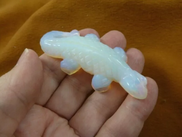 (Y-LIZ-UR-716) white Opalite UROMASTYX LIZARD gemstone carving FIGURINE lizards