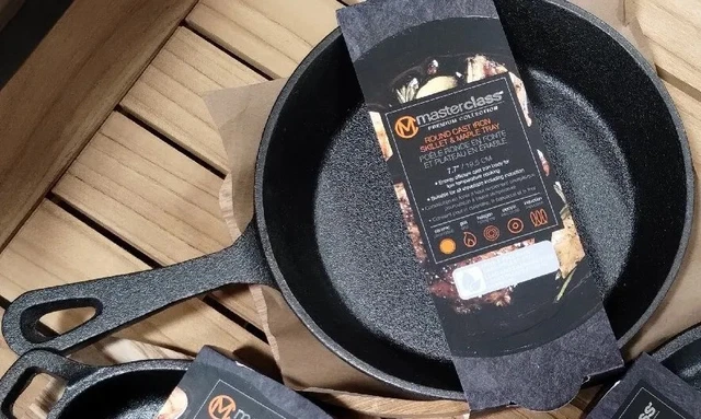 NEW Masterclass ROUND CAST IRON SKILLET & TRAY handle Premium ALL STOVES 7.7"