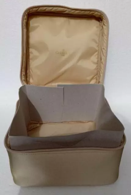 Trousse De Toilette  Vide en Nylon Imitation Satin Beige Collection