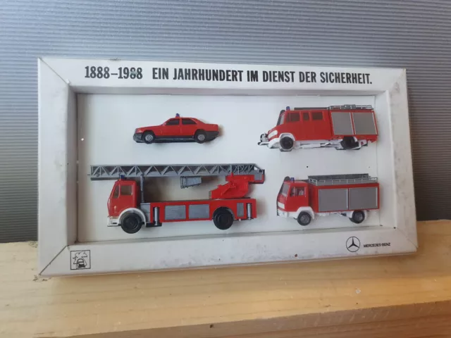 Herpa 1:87 Ein Jahrhundert im Dienst der Sicherheit Mercedes-Benz Feuerwehr OVP