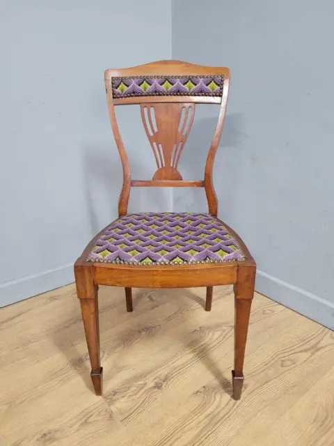 Vintage Hand Worked Needlepoint Mahogany Serpentine Chair Bedroom Hall Chair