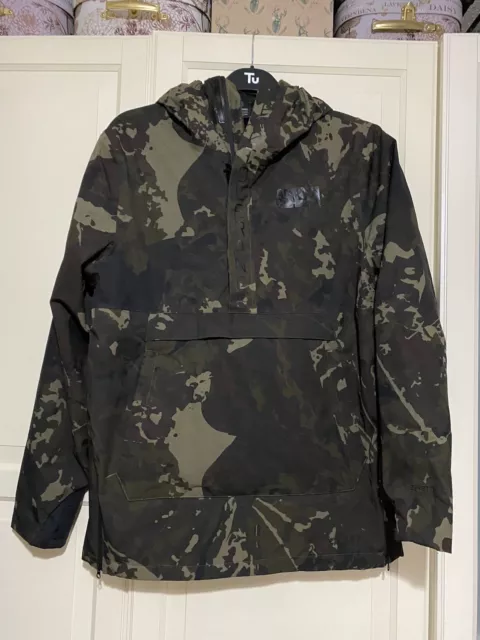 Nash lightweight sales waterproof jacket
