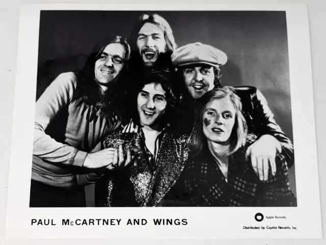 Vintage Paul McCartney and Wings Apple Capitol Records B&W 8x10 Press Photo BB21