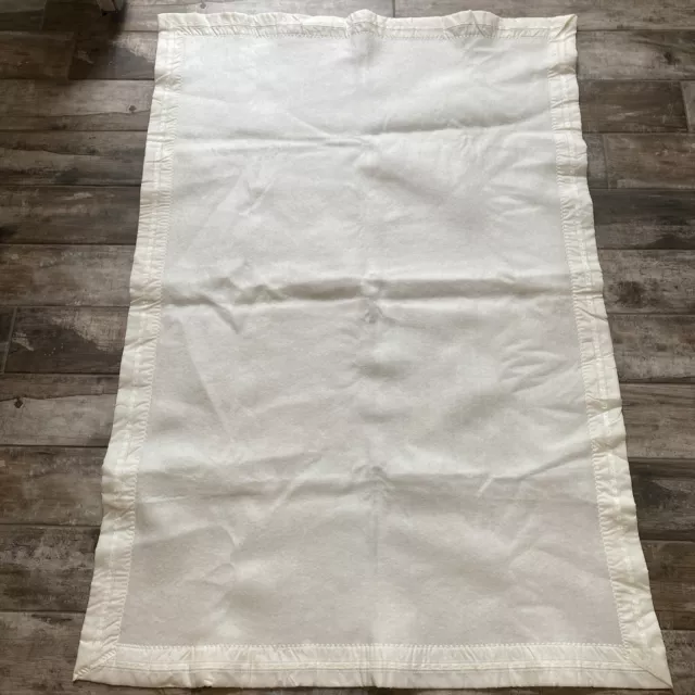 VINTAGE  CHATHAM  BABY CRIB BLANKET IVORY CREAM SATIN TRIM 62x42 Toddler  LOVEY