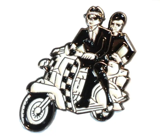 2 Tone Ska Couple Black & White Scooter MOD Metal Scooterist Bike Enamel Badge