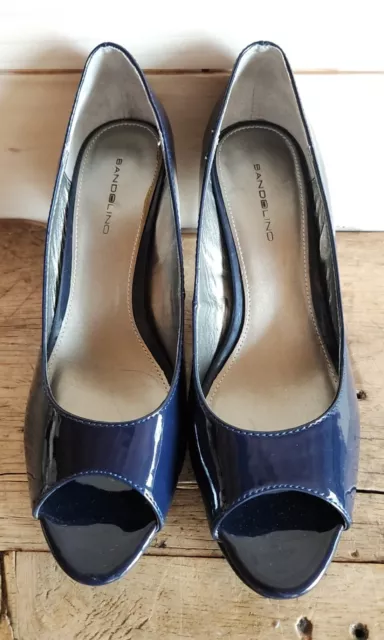 Bandolino MYLAH Navy Patent Leather Peep Toe Size 9 Womens Heels Pumps NWOB