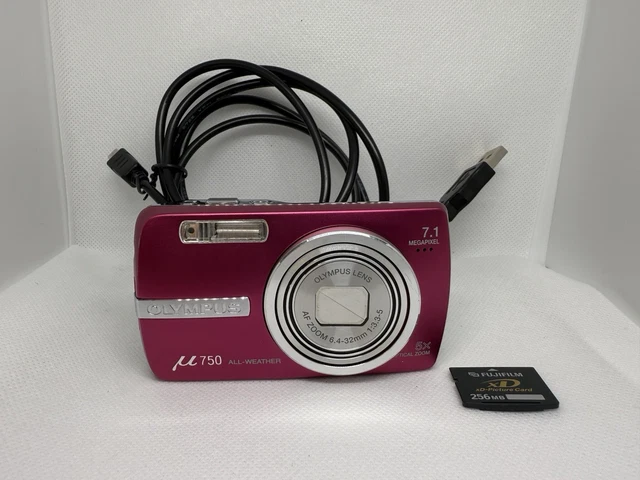 OLYMPUS COMPACT DIGITAL Camera: μ750 Used in Japan F/S