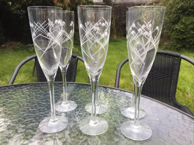 Dartington Crystal Champagne Flute / etched Stunning & Elegant x 6 glasses