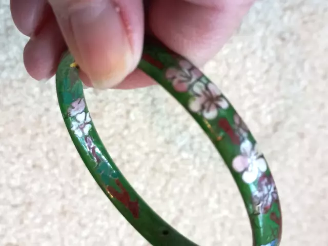 Vintage CLOISONNE Green Enamel Floral Bangle Bracelet