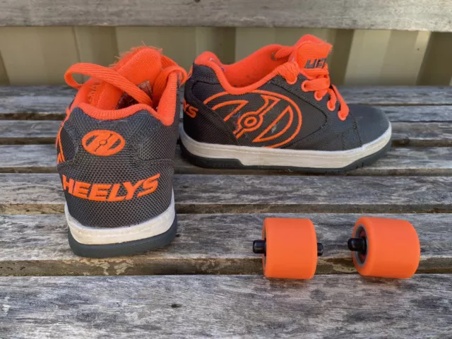 Heelys Roller Shoes, Kids Sz 13C, Removable Plate To Use Wheels