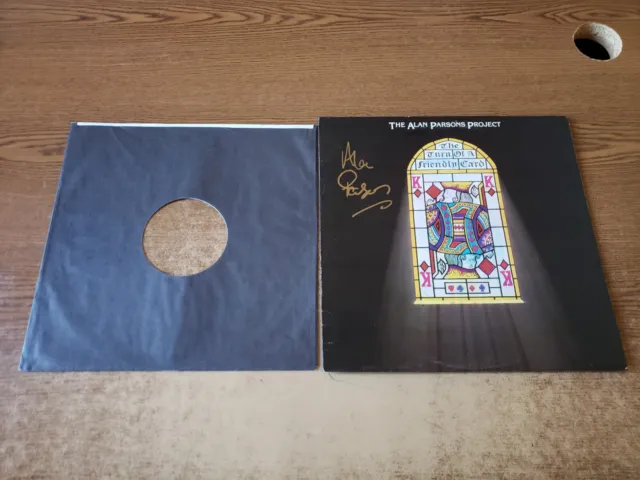 SIGNED/VALIDATED 1980s VG+ Alan Parsons Project Turn Of A Friendly Card LP33