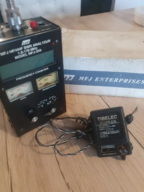 MFJ 259 HF/VHF SWR Analyzer