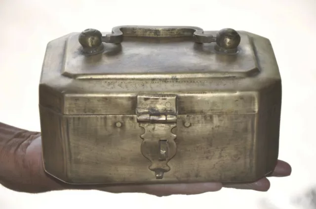 Old Brass Handcrafted Solid Heavy 5 Compartment Betel Nut Box