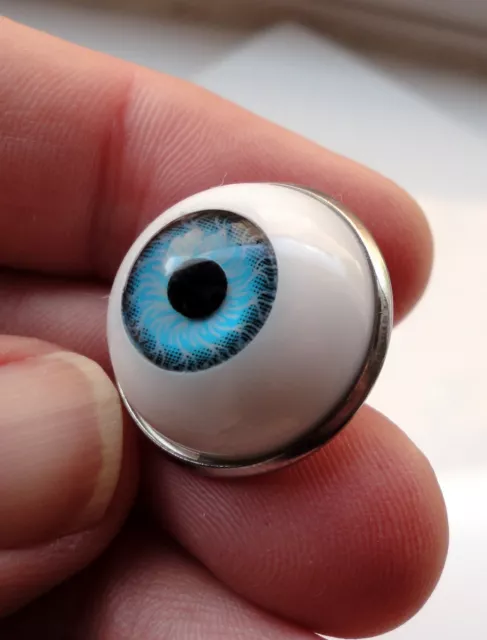 Unusual Blue Eye Style Domed Pin Badge Brooch Eyeball Macabre Weird supernatural