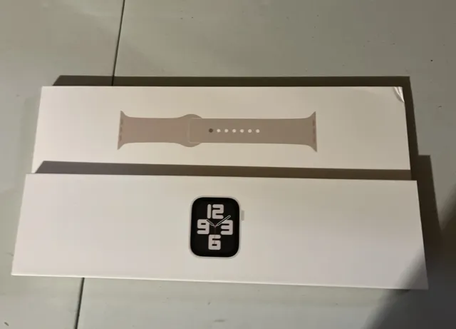 Apple Watch SE (2nd Gen) 40mm Model A2726 Midnight Band BOX ONLY