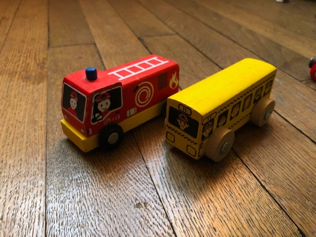 Lot de 6 voitures en bois pour enfants -Avec camion de pompiers, ambulan, taxi et plus encore -Jouets en bois pour garçons et - Jeux - Jouets