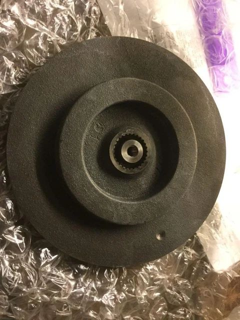 International 0 Radiator Bracket 2984009