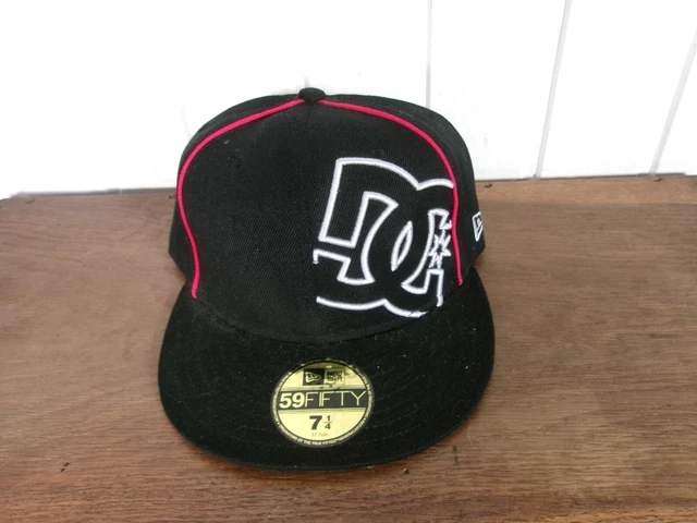 Casquette New Era 59Fifty Batman - Noir Brodé Rouge - Taille 7 - Neuf Sans Étiquette