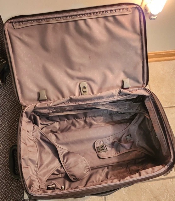 Tumi Expandable Carry On Black Alpha G4 Luggage Suitcase 2