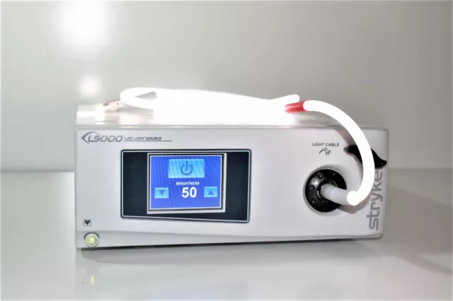 Stryker L9000 LED Light Source with Fiber Optic Cable