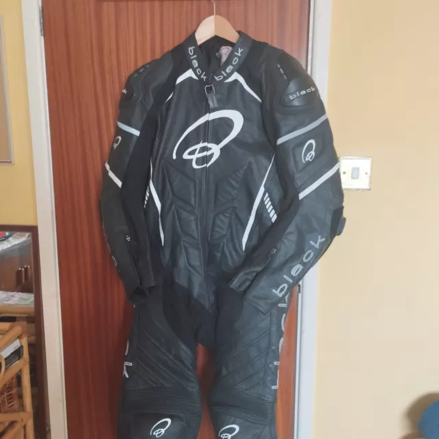 motorcycle leather suit 1 piece used Size Large UK 44