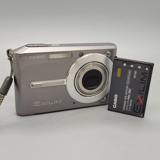 Casio Exilim EX-S500 5.0MP Compact Digital Camera Silver Tested