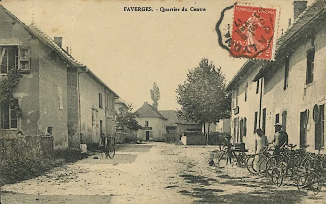 CPA 38 - Faverges de la Tour - le quartier du Centre