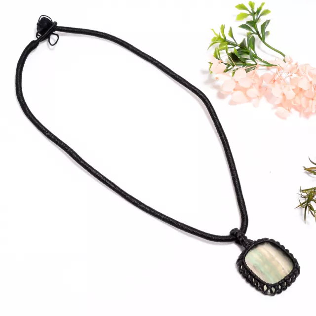 Naturel Fluroite Gemme Radiant Cabochon Macramé Fil Pendentif 1.8 " TL-5704