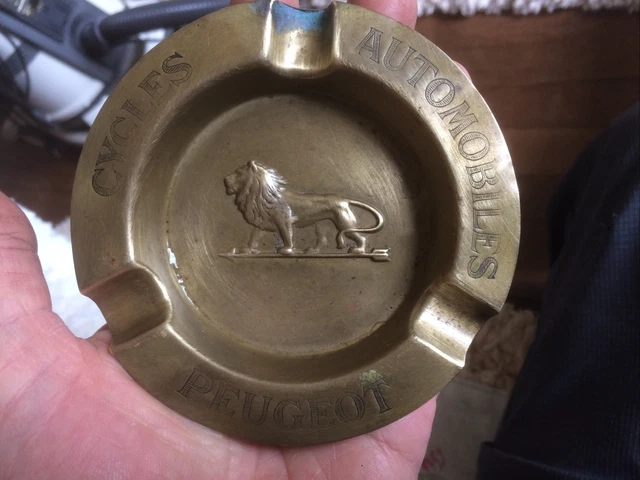 calendrier en laiton , vintage