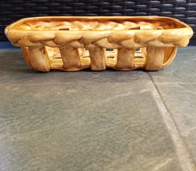 VINTAGE CERAMIC BASKET Weave Bread Fruit / Bowl Pottery Glazed