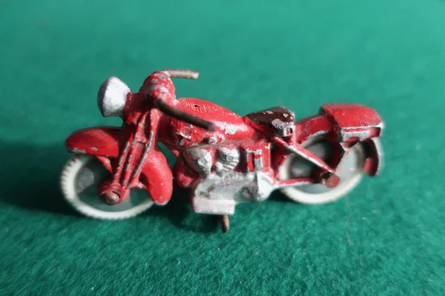 La moto miniature avec motard par Quiralu au 1/32e