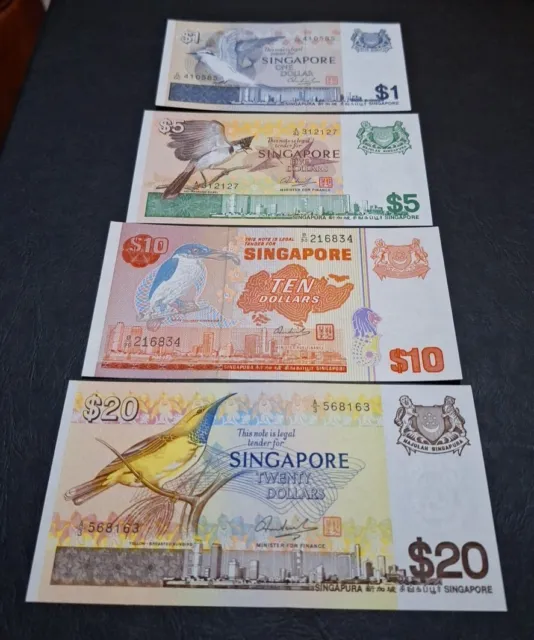 Singapur. 4 Billetes 1976/1979 Unc. Ver Descripción.