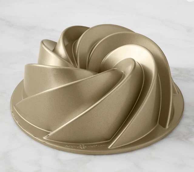 Williams Sonoma Nordic Ware Heritage Bundt Cake Pan 10 cups New