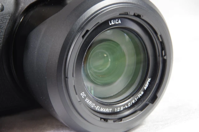 Panasonic Lumix FZ 1000 comme neuf 3