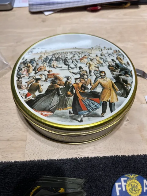 VINTAGE DINNER MINT Tin Swiss Colony Ice Skating In The Park $5.99 ...