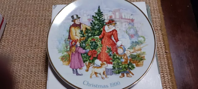 Avon Christmas Annual Collector Plates 1990