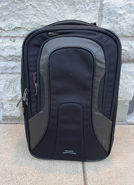 TUMI T-Tech Presidio Rolling Wheeled Luggage 67200 18" Read!
