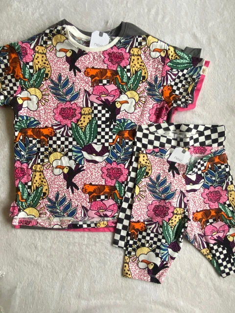 BNWT NEXT girls 5 piece 3 t shirt & 2 cycling short bundle size age 4-5 years