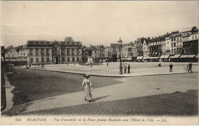 CPA BEAUVAIS Place Jeanne Hachette Ave Hotel de Ville (48641)