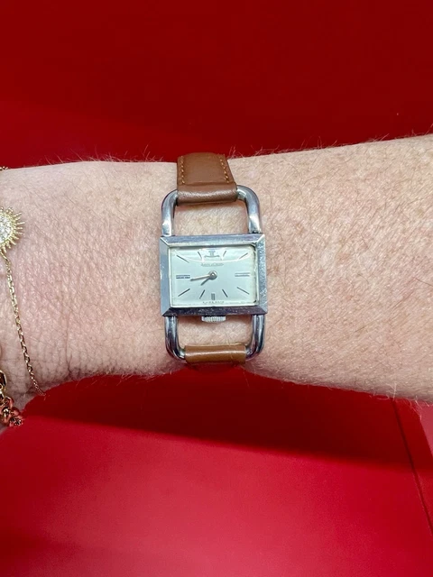 Montre Mécanique Ancienne ALEPH (marque RALCO) Pour Dame - Mouvement Suisse - À Restaurer - Vendu Dans L'état