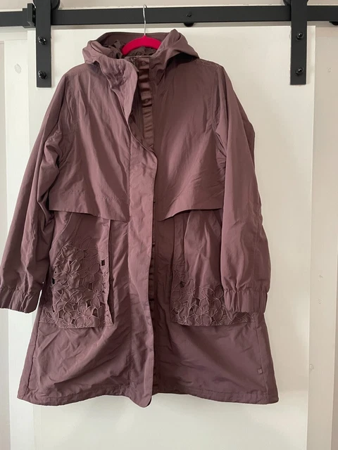 Lululemon Jacket, Graced with Lace, knee length, Sz 10, Purple, Grt Cond. 