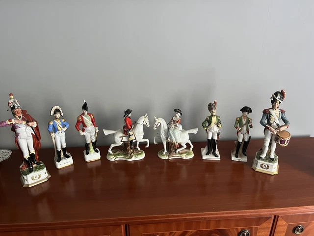 Regal House Figurines