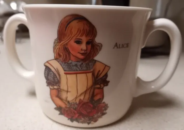 Alice in Wonderland  nursery cup mug 2 handle sippy 1987 (SB168)