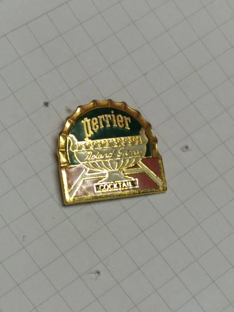 Pins Peugeot - Roland-Garros Années 80/90 raquette balle de tennis pin