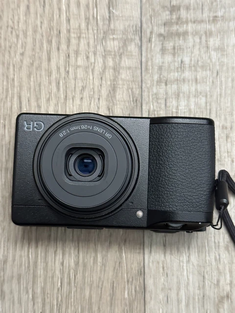 RICOH GR IIIx III X 24.0 MP Compact Digital MINT Condition 5