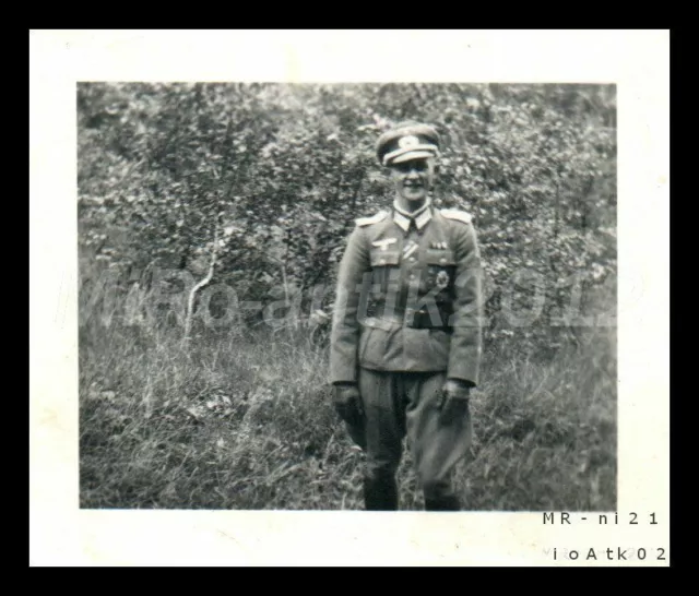 Foto, WK2, Wehrmacht, Leutnant in Wald und Flur 1943, 5026-1094