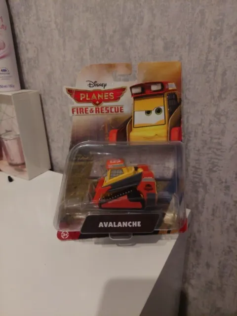 Disney Pixar Cars Planes Diecast Vehicle Fire And Rescue Avalanche New Mattel