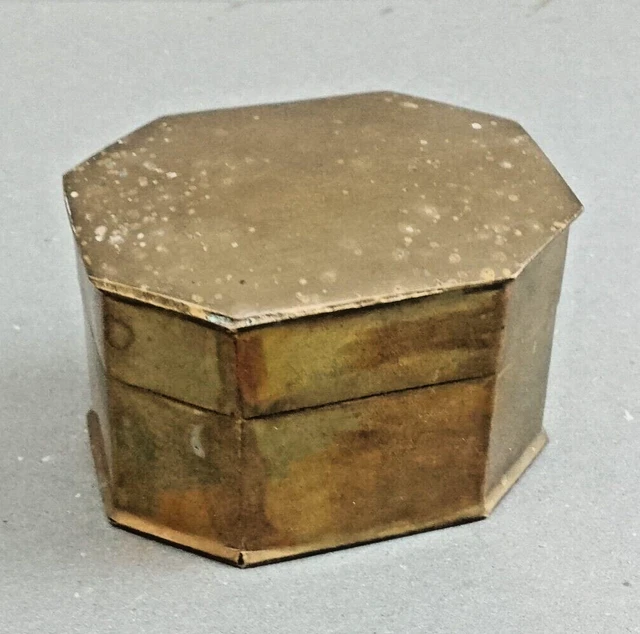 Piccolo Contenitore Ottagonale Con Con Coperchio A Cerniera In Ottone Vintage