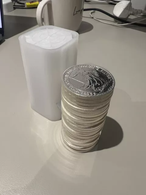 2015 x 25 BRITANNIA .999 SOLID 1 OUNCE SILVER COIN